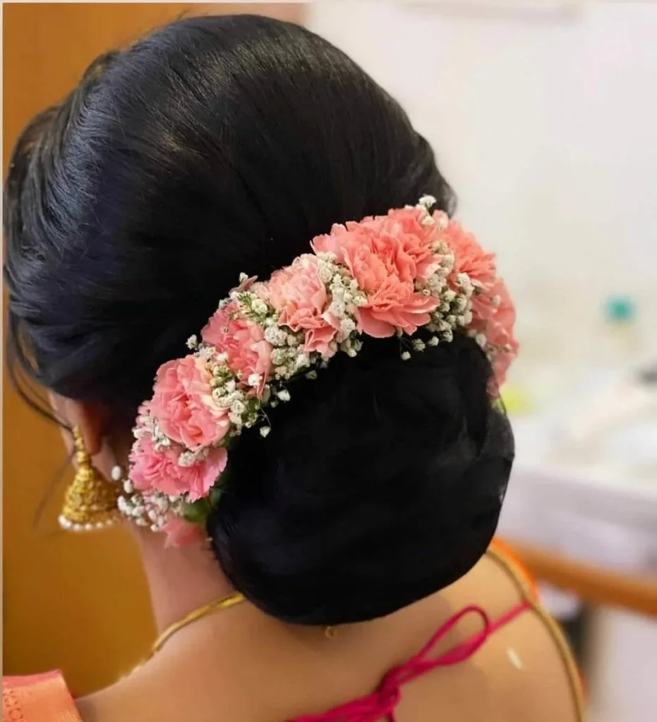 Classic Low Bun with Gajra