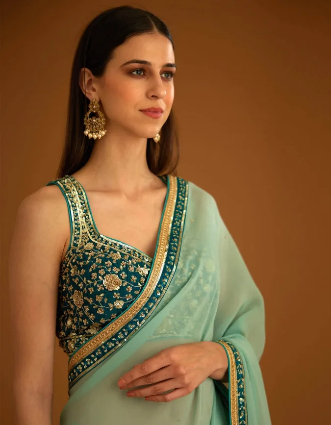 Zari Border Sleeveless Blouse