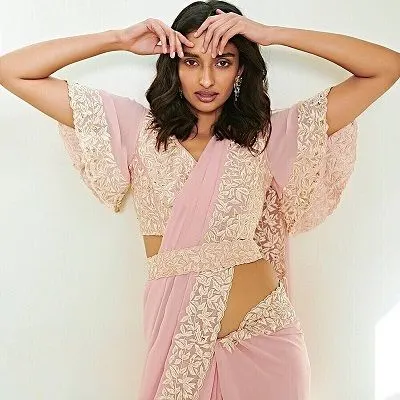 Bell Sleeve Hakoba Blouse