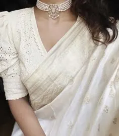 V-Neck Hakoba Blouse