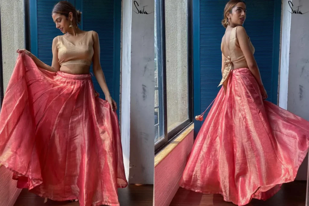 Minimal Gold Sleeveless Blouse Design